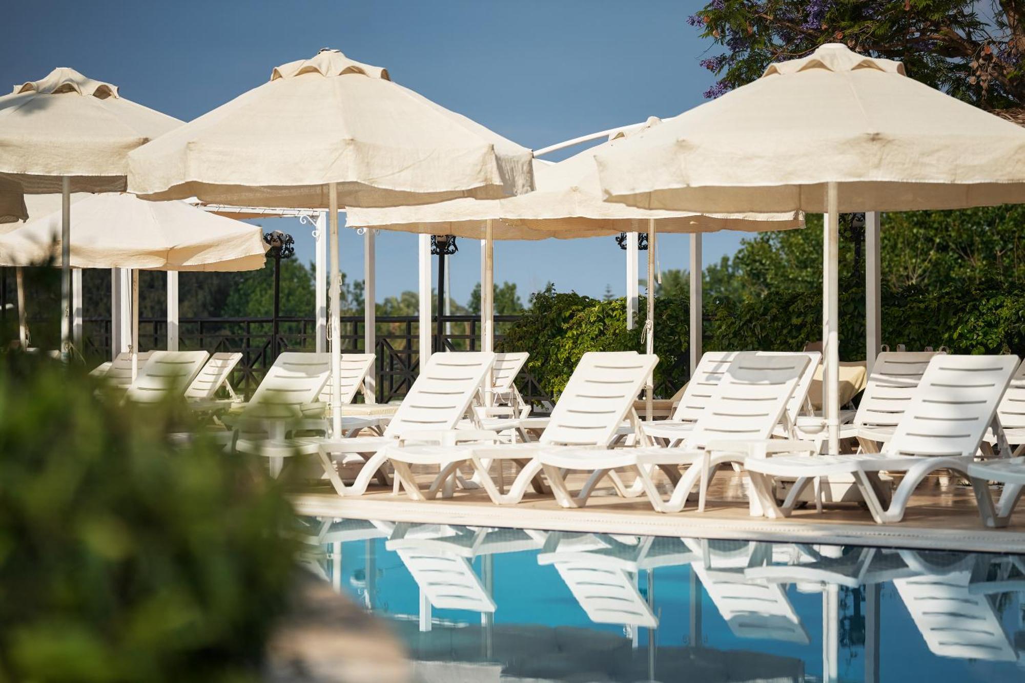 Seaden Corolla Hotel ซีเด ภายนอก รูปภาพ